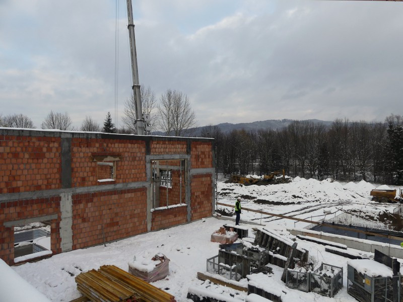 Basen rośnie w oczach [ZDJĘCIA]