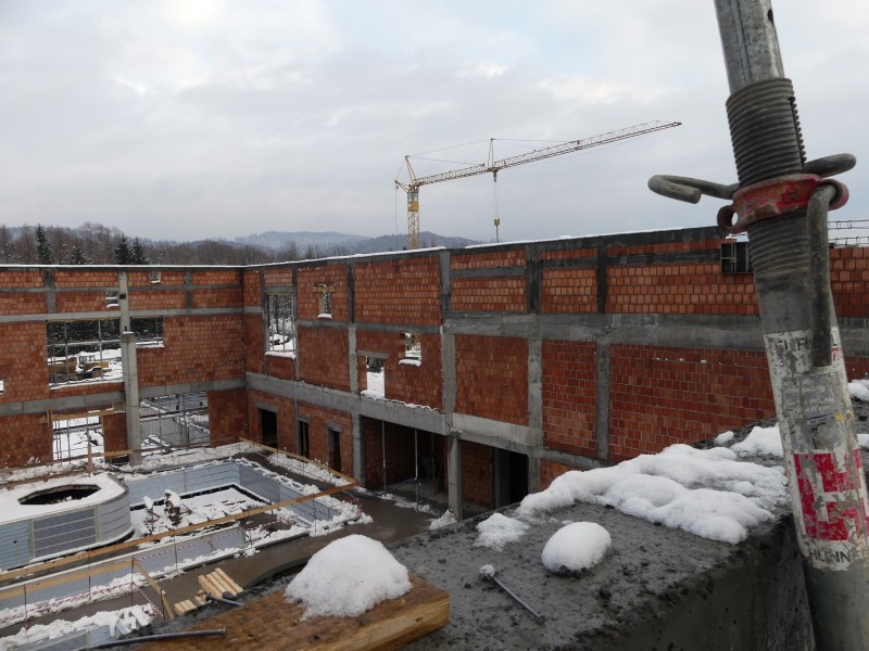 Basen rośnie w oczach [ZDJĘCIA]