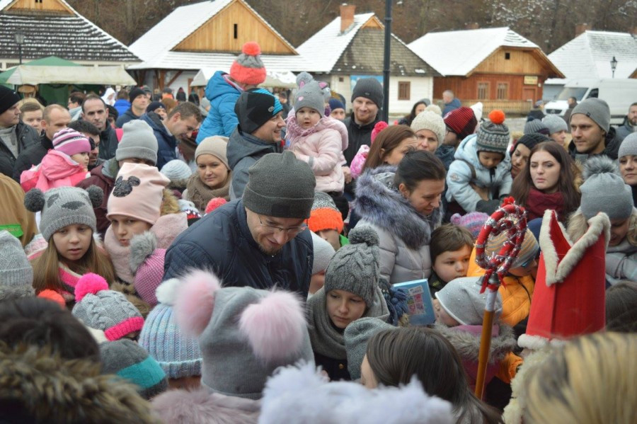 Magia świąt na Jarmarku Bożonarodzeniowym [ZDJĘCIA]