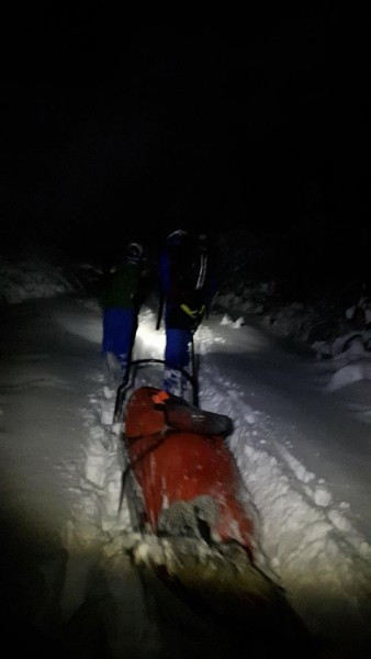 Śnieg daje się we znaki turystom [ZDJĘCIA]