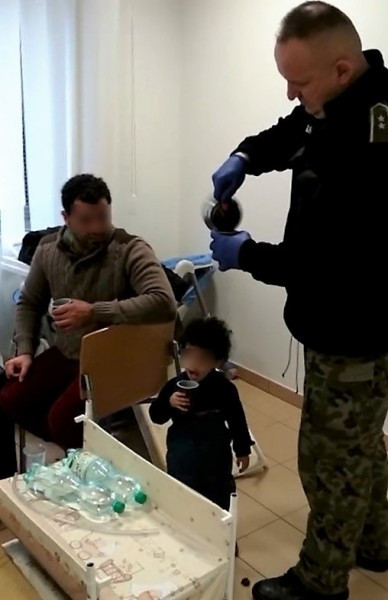 Migranci z Iranu zatrzymani na polsko-ukraińskiej granicy. To dwie rodziny z małymi dziećmi