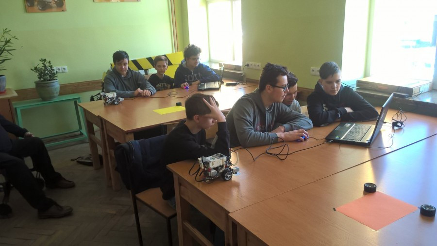 Ferie z techniką w mechaniku [ZDJĘCIA]