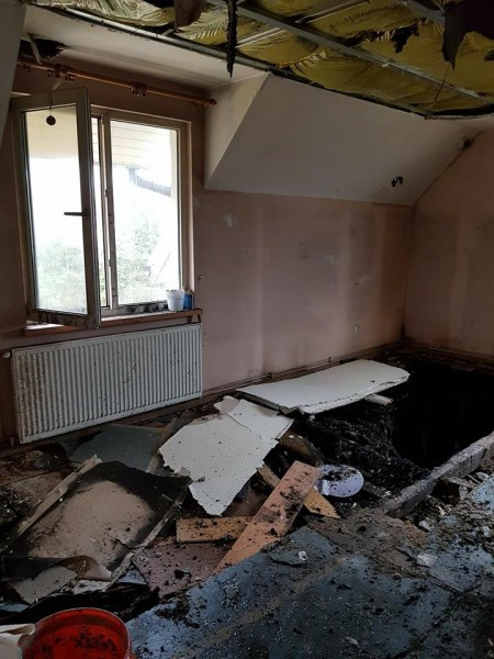 Ogień zabrał im wszystko, potrzebna pomoc [ZDJĘCIA]