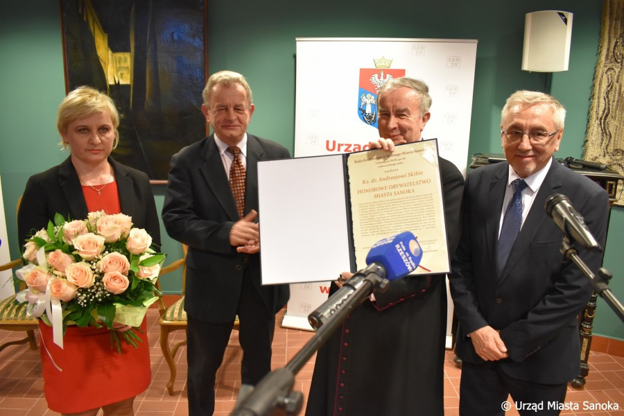 Sanok ma nowych Honorowych Obywateli Miasta [ZDJĘCIA]