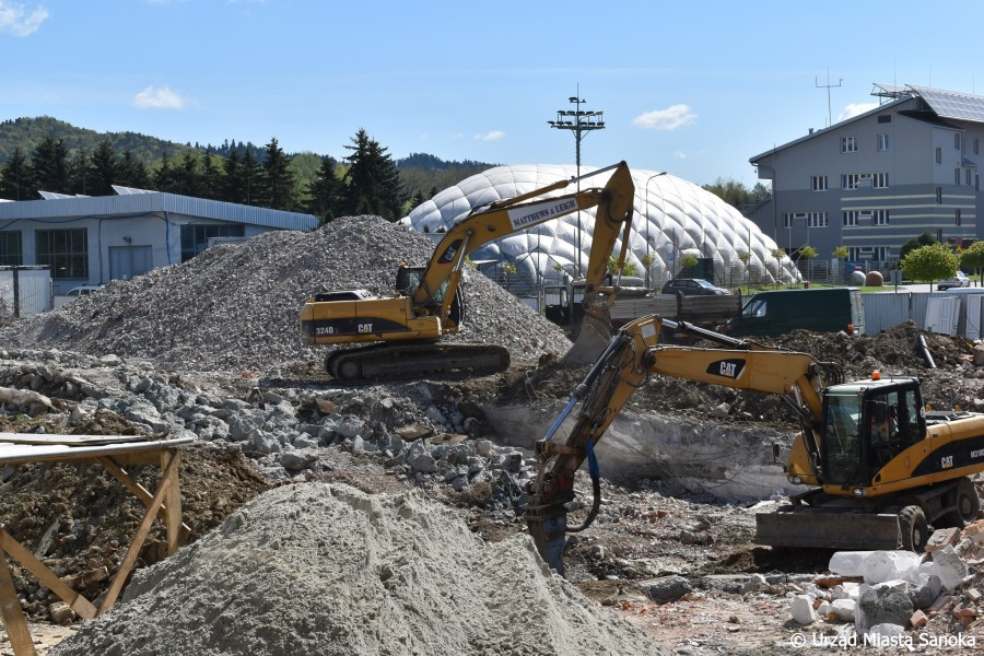 Zobacz, jak przebiega budowa Centrum Rehabilitacji i Sportu w Sanoku