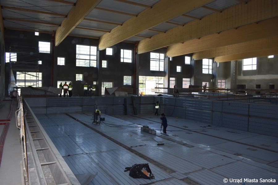 Zobacz, jak przebiega budowa Centrum Rehabilitacji i Sportu w Sanoku