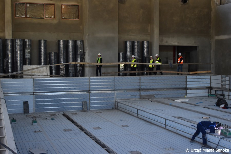 Zobacz, jak przebiega budowa Centrum Rehabilitacji i Sportu w Sanoku