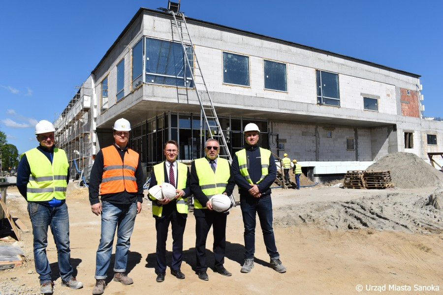 Zobacz, jak przebiega budowa Centrum Rehabilitacji i Sportu w Sanoku