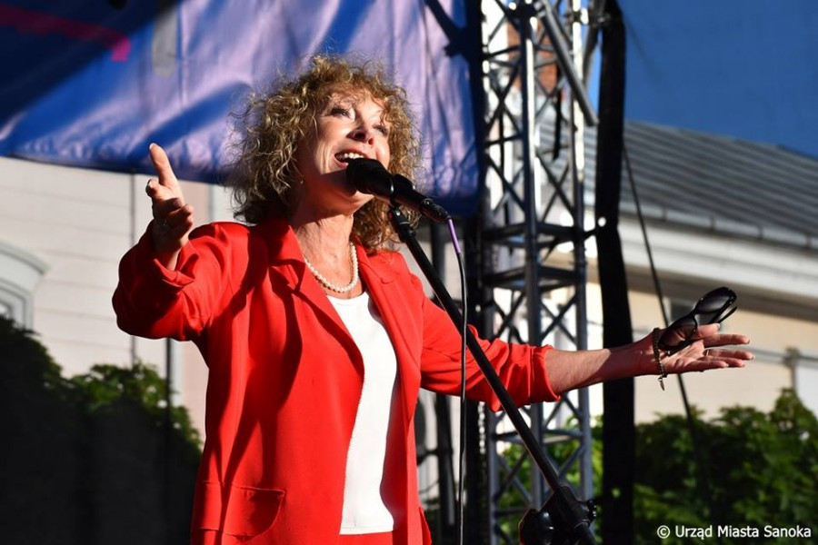 Dzień Papieski i koncert Alicji Majewskiej w Sanoku