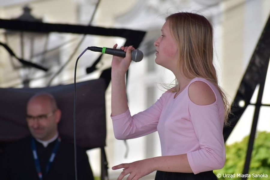 Dzień Papieski i koncert Alicji Majewskiej w Sanoku