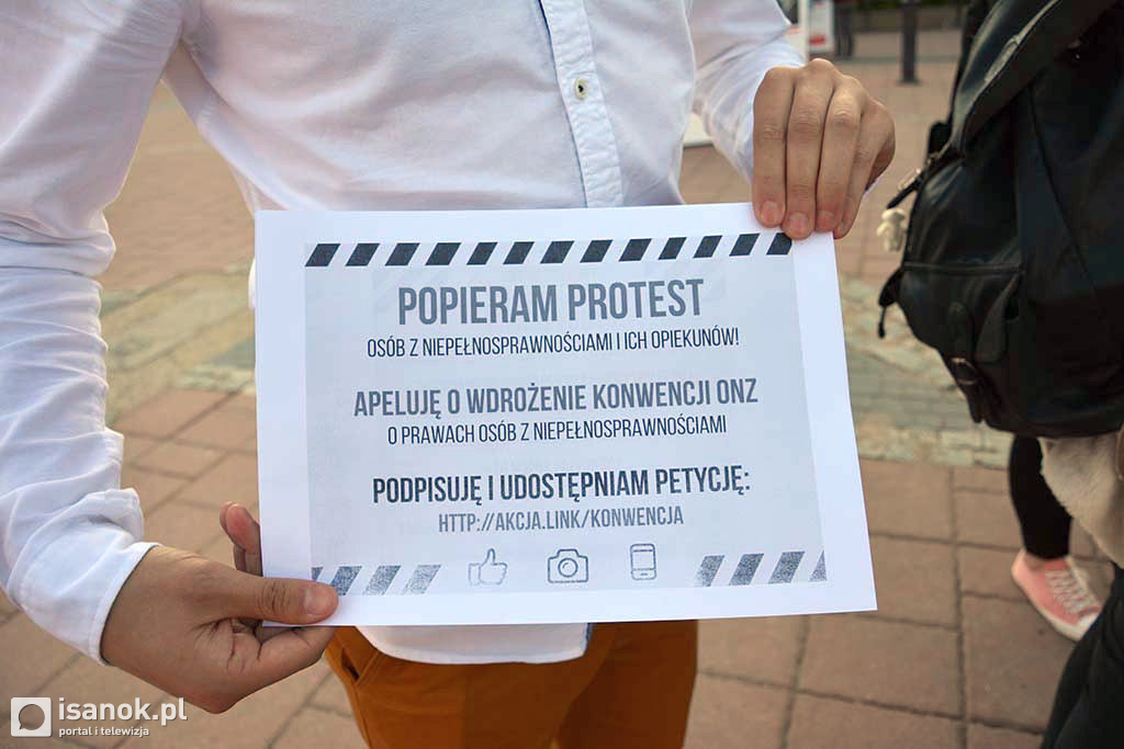 Protestowali w obronie niepełnosprawnych