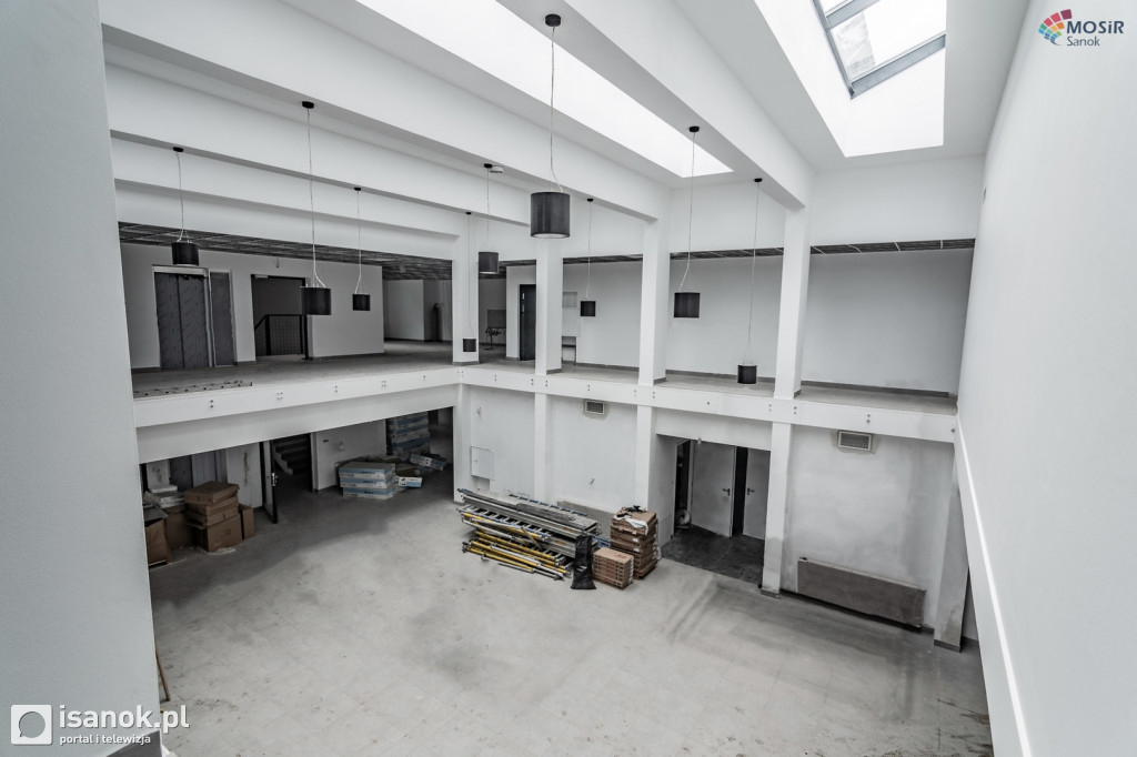 Zobacz jak postępują prace przy budowie Centrum Rehabilitacji i Sportu