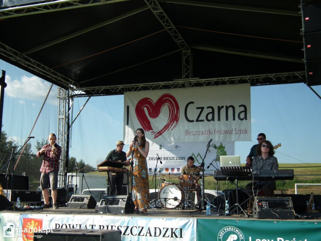 Piękne rękodzieła i regionalne potrawy podczas Bieszczadzkiego Festiwalu Sztuk w Czarnej