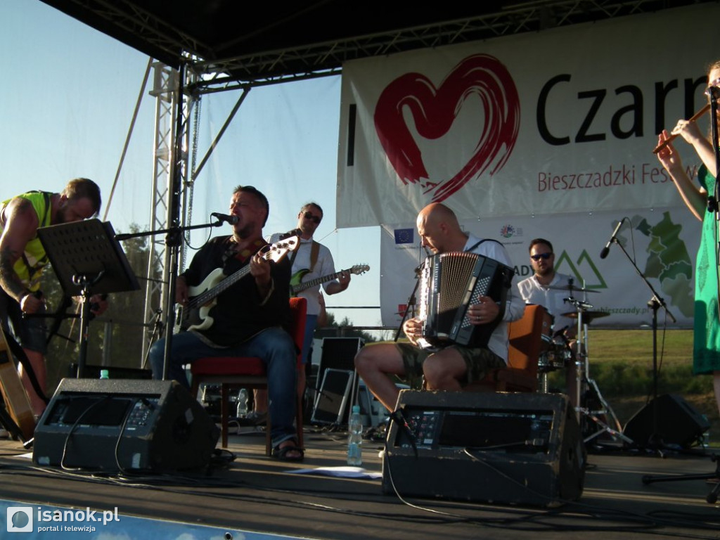Piękne rękodzieła i regionalne potrawy podczas Bieszczadzkiego Festiwalu Sztuk w Czarnej