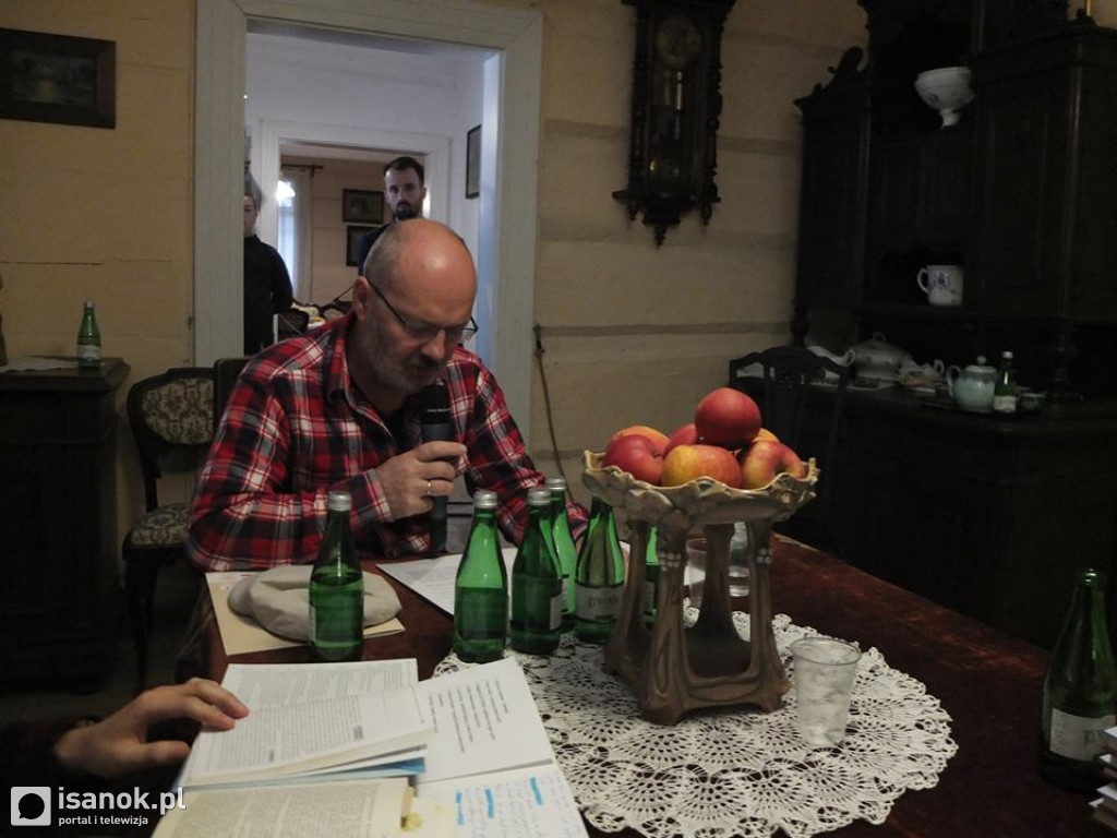 Tak sanoczanie czytają Przedwiośnie (ZDJĘCIA)