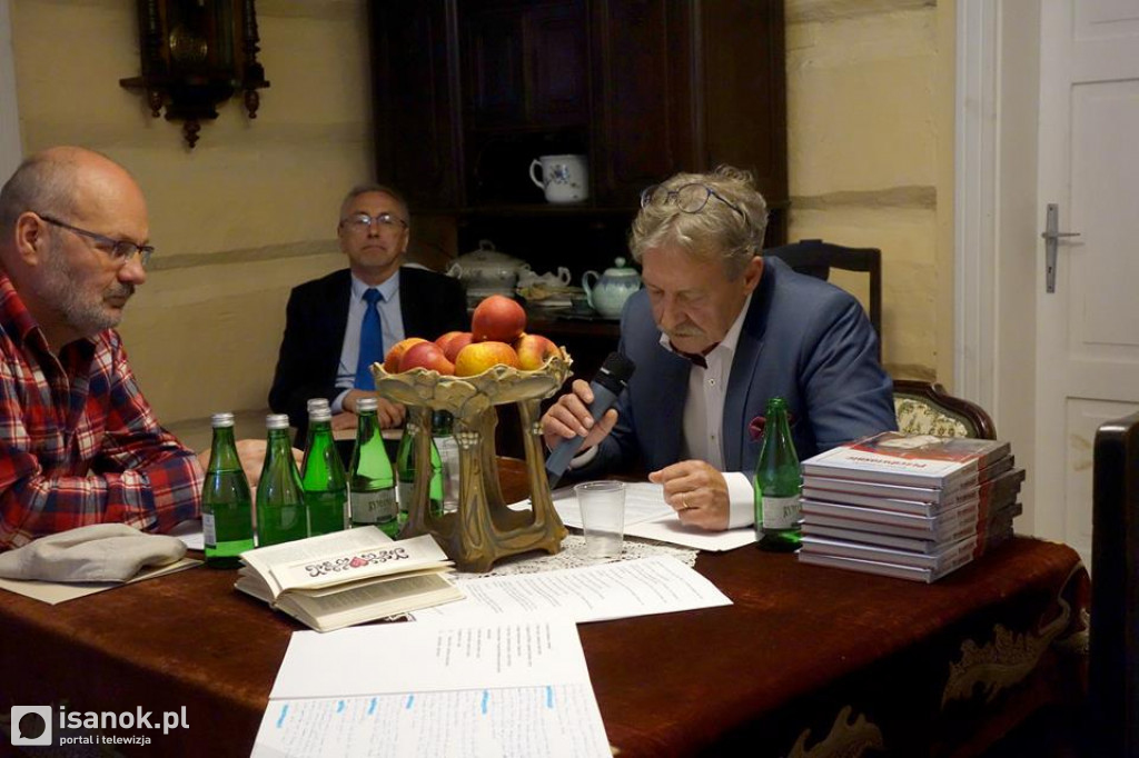 Tak sanoczanie czytają Przedwiośnie (ZDJĘCIA)
