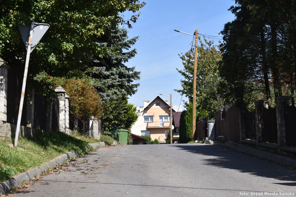 Sanok oświetlony. Zamontowanych blisko 40 lamp!
