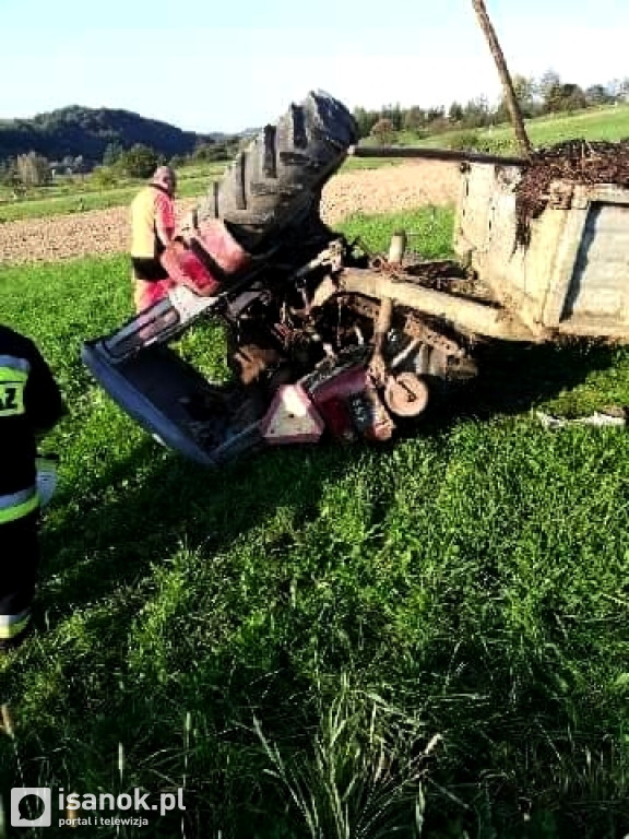 Wywrócił się traktor (ZDJĘCIA)