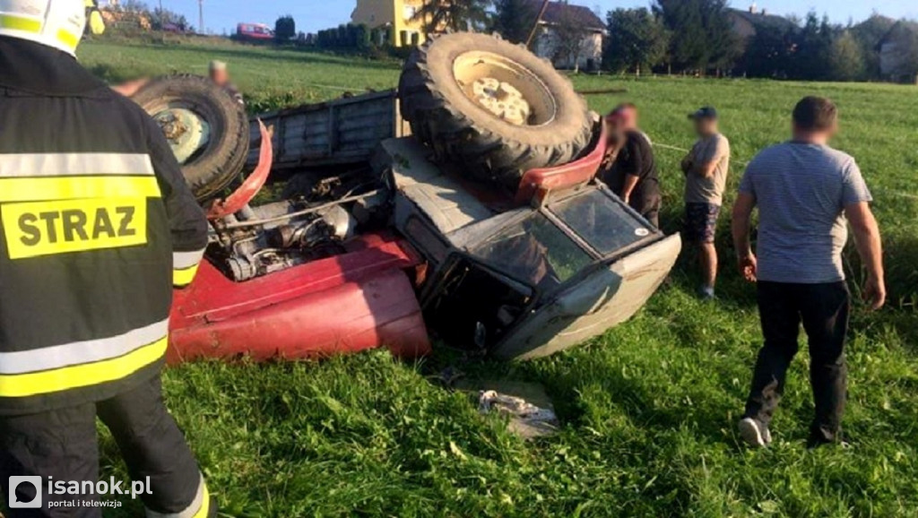 Wywrócił się traktor (ZDJĘCIA)