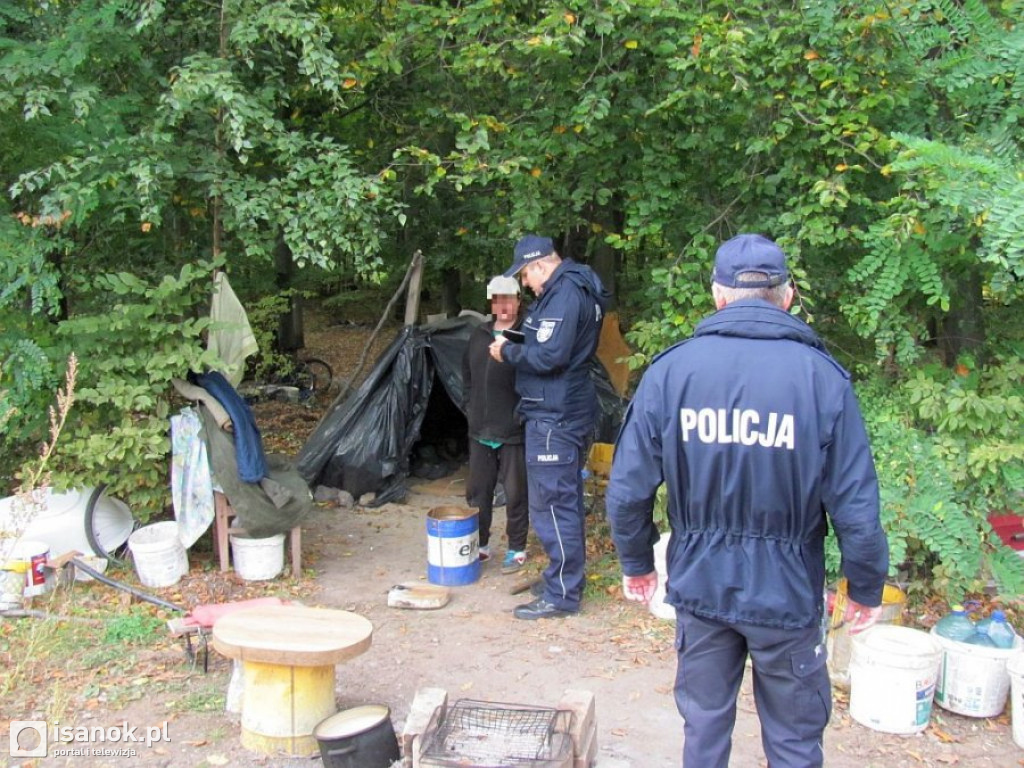 Oferowali bezdomnym pomoc. Każdy może pomóc!