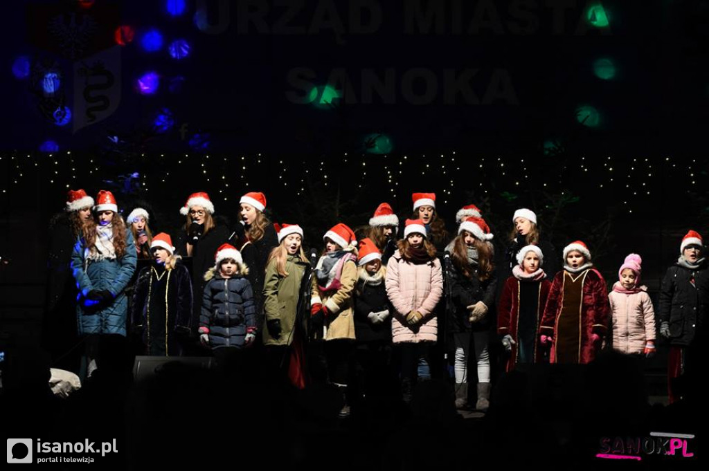 Wigilia na sanockim rynku (ZDJĘCIA)