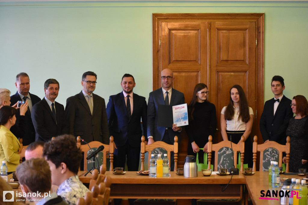 Najlepsi młodzi sportowcy z sanockich szkół