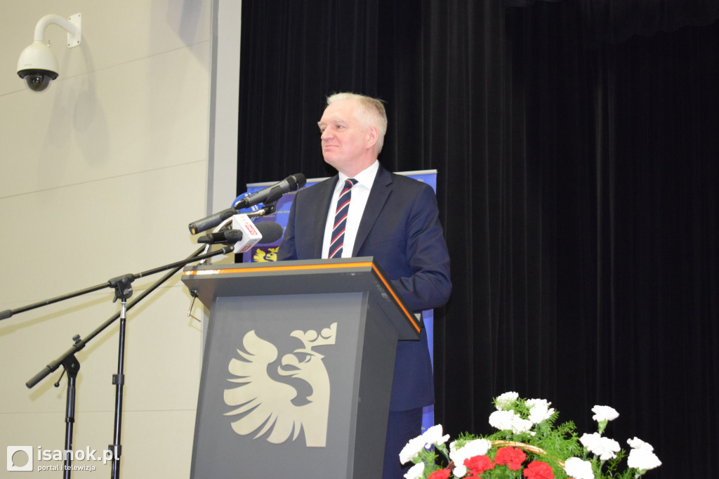 Wicepremier Gowin przywiózł milion złotych dla sanockiej PWSZ