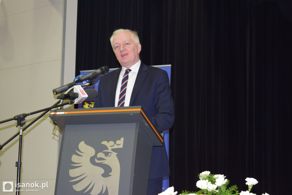 Wicepremier Gowin przywiózł milion złotych dla sanockiej PWSZ
