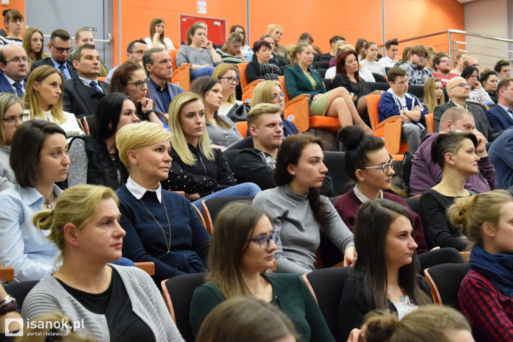 Wicepremier Gowin przywiózł milion złotych dla sanockiej PWSZ