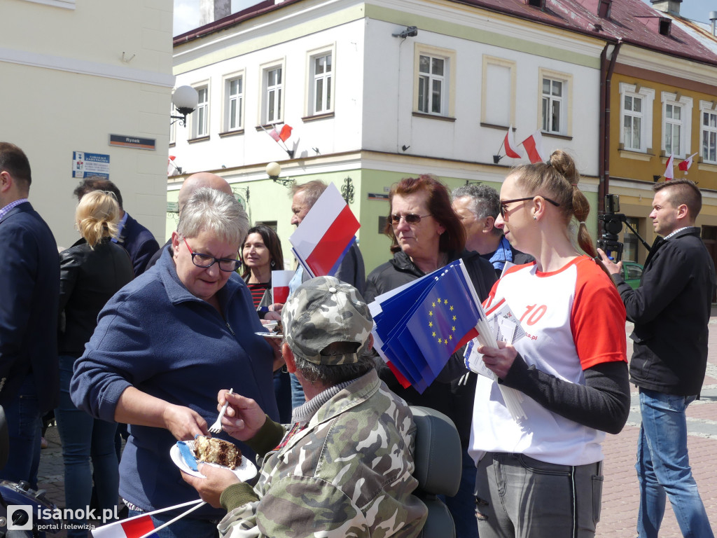 Tort na rynku na 15-lecie wstąpienie Polski do Unii Europejskiej