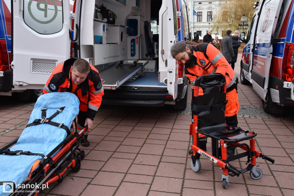 Nowe ambulanse dla Bieszczadzkiego Pogotowia Ratunkowego
