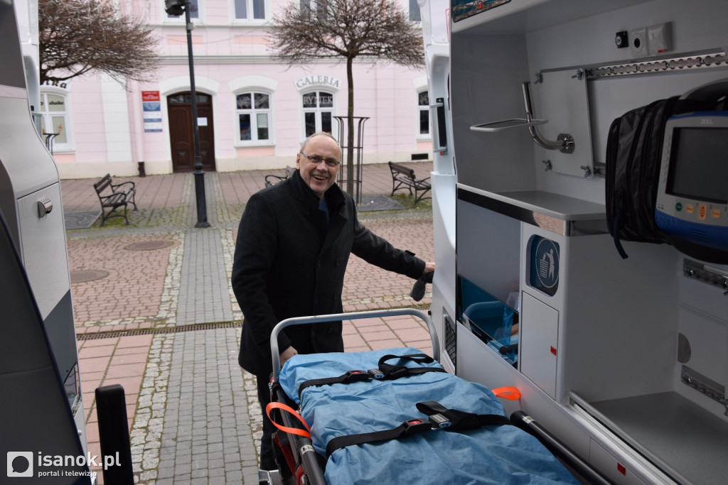 Nowe ambulanse dla Bieszczadzkiego Pogotowia Ratunkowego