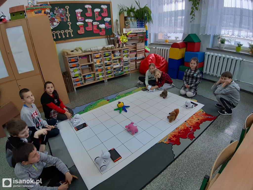 Nauka programowania przez zabawę w Szkole Podstawowej w Rzepedzi