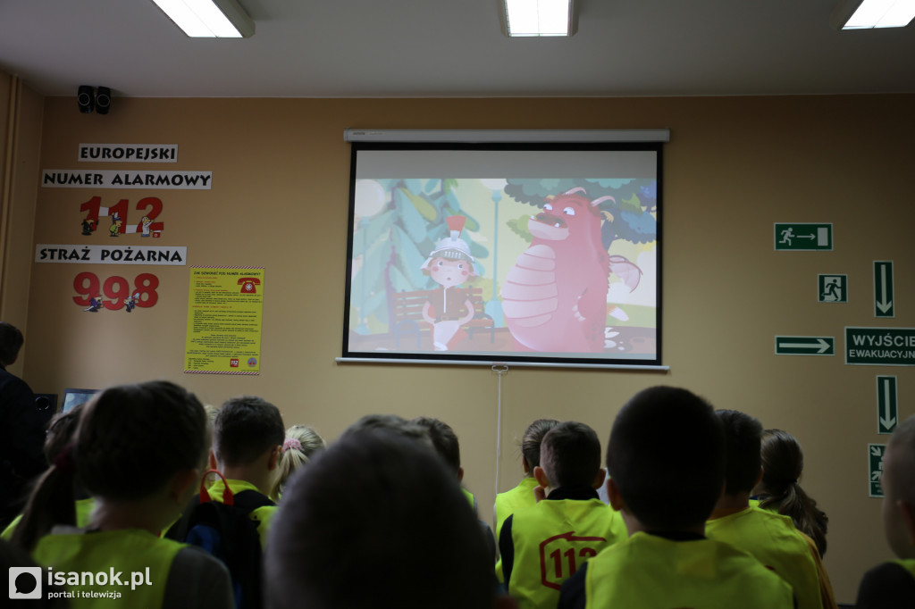 Mali żacy z wizytą w straży pożarnej [FOTO]