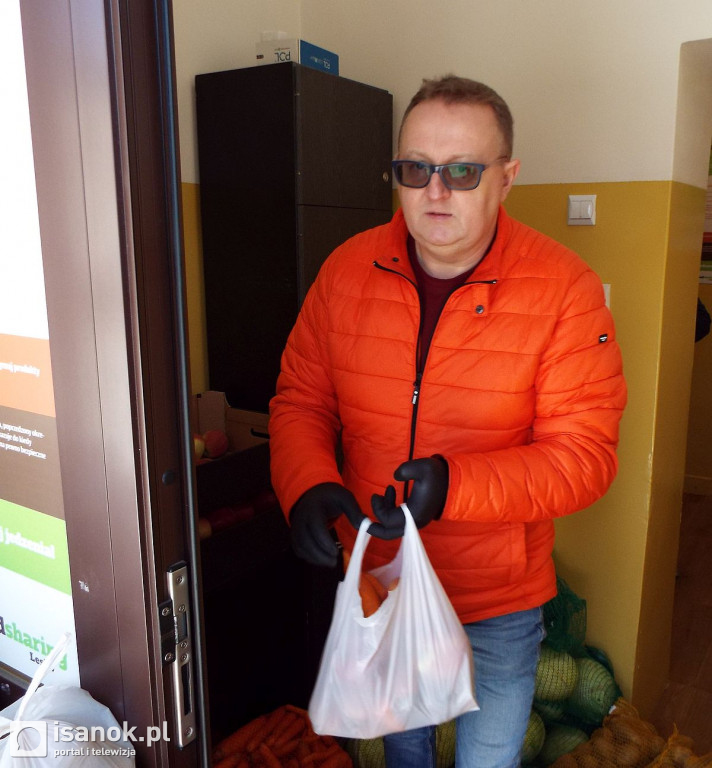 Warzywa dla seniorów - charytatywna akcja w Lesku