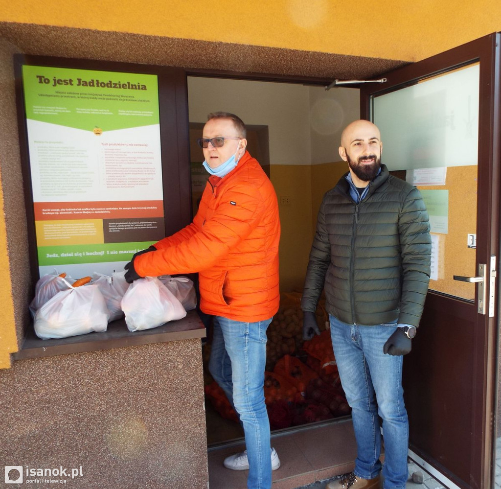 Warzywa dla seniorów - charytatywna akcja w Lesku