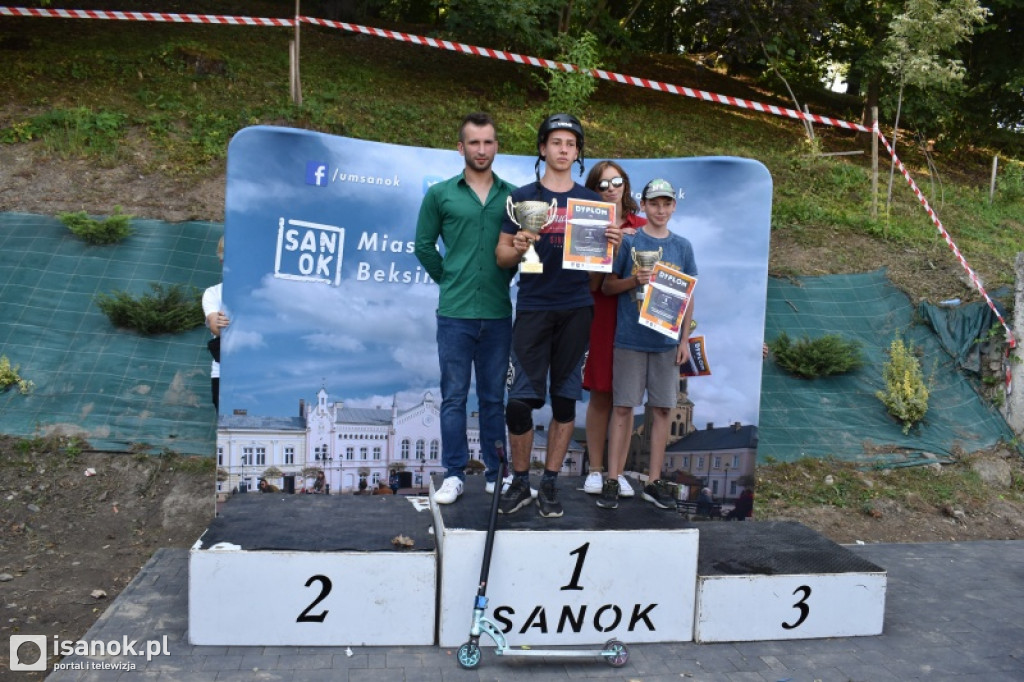 Miniskatepark przy ul. Mickiewicza w Sanoku oficjalnie otwarty