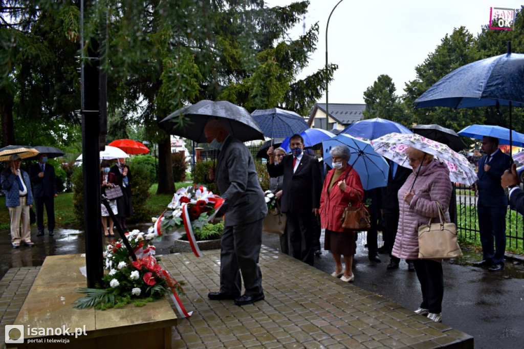 Sanockie szkoły rozpoczęły nowy rok szkolny w trybie stacjonarnym