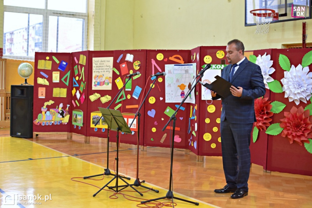 Sanockie szkoły rozpoczęły nowy rok szkolny w trybie stacjonarnym