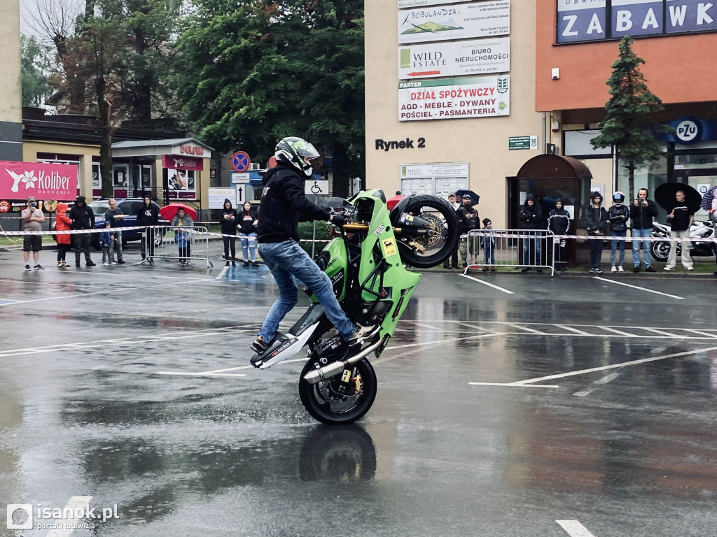 Coroczny pokaz motocyklowego stuntu
