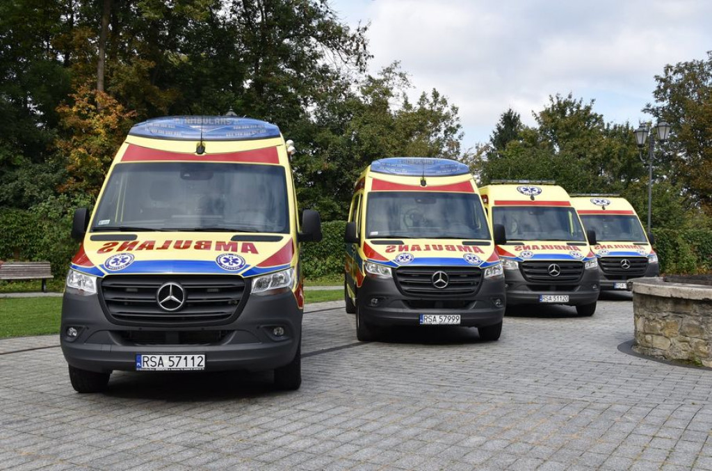 Ambulanse w Bieszczadzkim Pogotowiu Ratunkowym