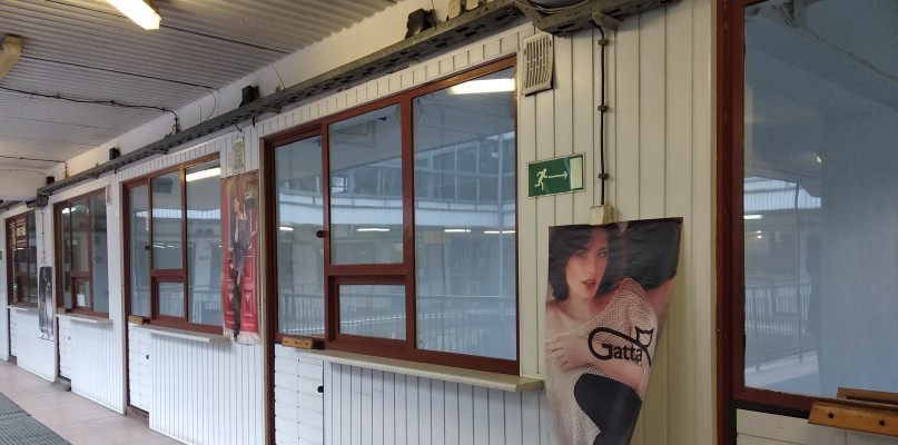 Biura zamiast sklepów. Miasto ma pomysł na halę