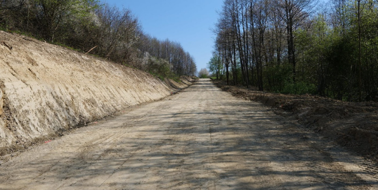 Trwa remont drogi drogi Prusiek - Płowce