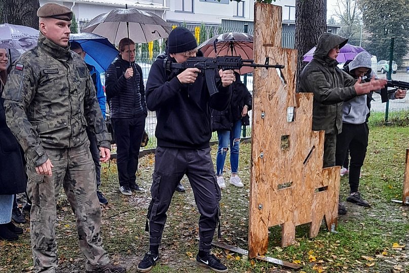 Dni Otwarte Koszar w Batalionie Lekkiej Piechoty