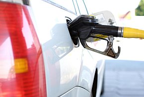Ceny paliw w Polsce. Benzyna i LPG tanieją, ale diesel nie chce odpuścić-37964