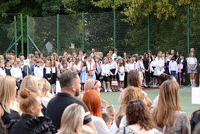 Nowy rok szkolny wystartował. Co się zmienia od 1 września?-38251