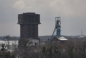 Pięcioletnie urlopy i nawet 170 tys. zł odprawy. Zmiany dla dużej grupy-38344