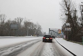 Poważne zagrożenie na drogach. Kierowcy często o tym zapominają-39133