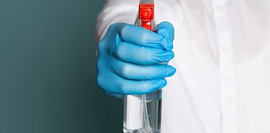 Natychmiastowe wycofanie preparatu. Jest komunikat GIF