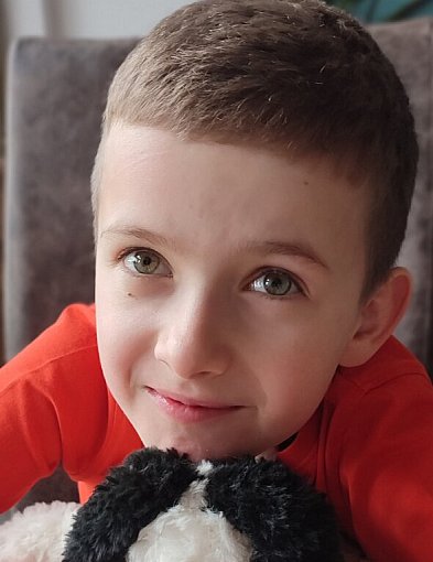 Łatwogang rusza z akcją dla 8-letniego Maksa. Chce zebrać brakujące 12 mln